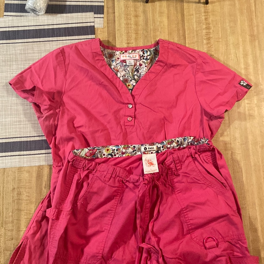 Koi Justine Scrub Top and Koi scrub Pants